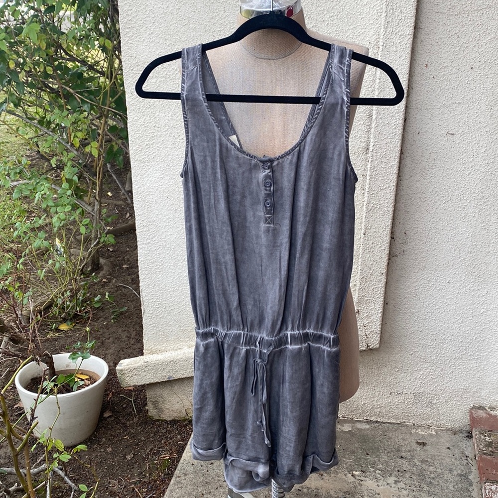 Cloth & Stone Gray Sleeveless Jumpsuit with Relaxed Fit - Picture 2 of 14